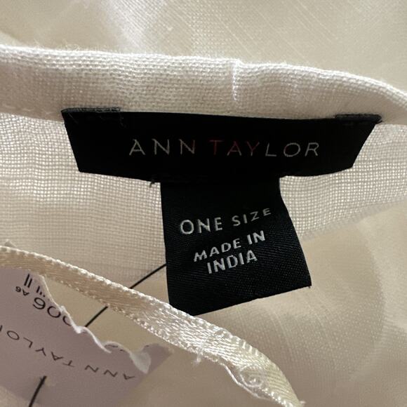 ANN TAYLOR Kimono Womens One Size White Blue Embroidered Shawl Bohemian - Picture 6 of 10